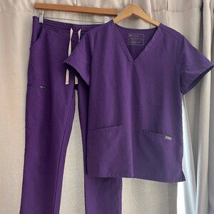 FIGS scrub set - ULTRA VIOLET / purple - pants: size XS tall, top: size small